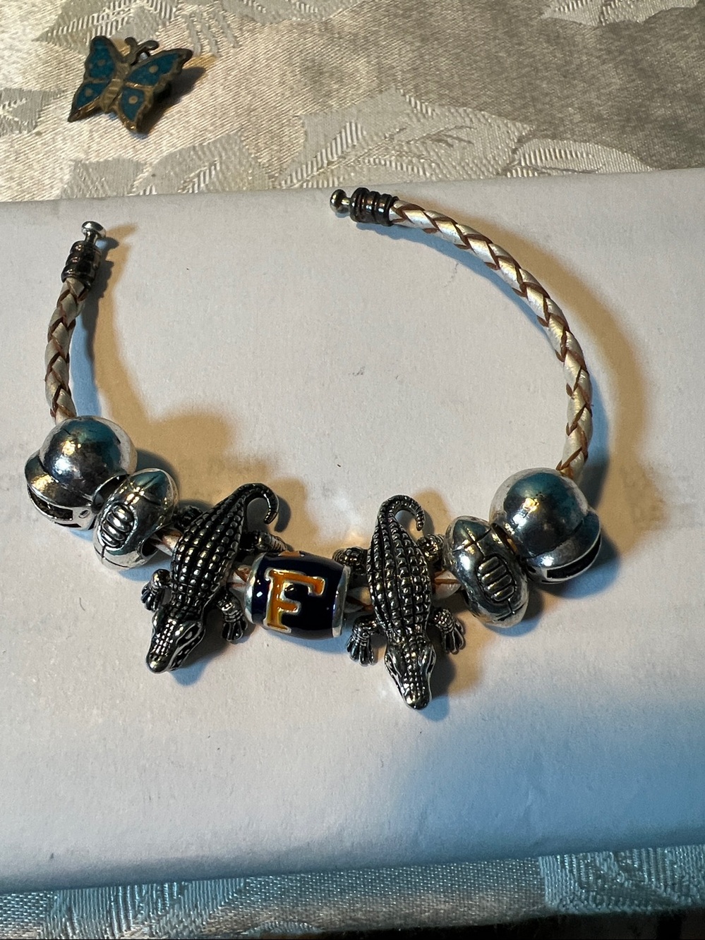 Florida Gators Set of 7 Bracelet Charms - Picture 4 of 4
